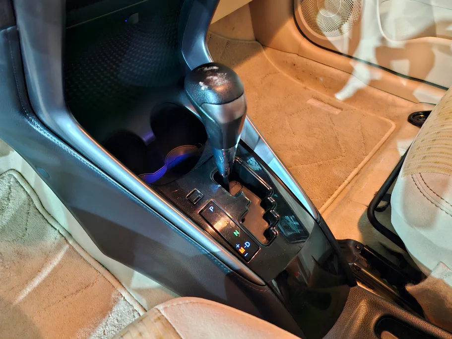 2022 Toyota Yaris  Y 