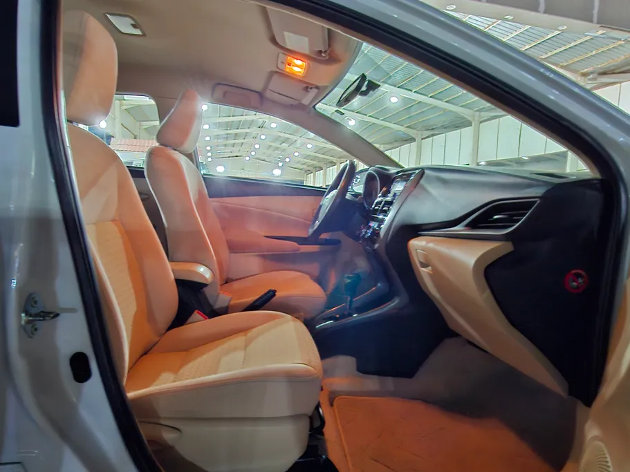 2022 Toyota Yaris  Y 