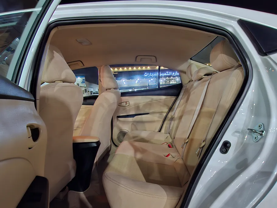 2022 Toyota Yaris  Y 