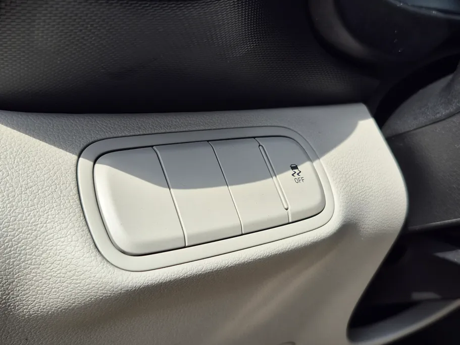 هيونداي فينو سمارت 2024 