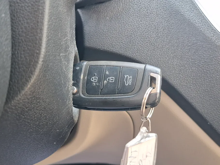 هيونداي اكسنت سمارت 2023 