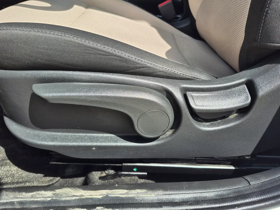 هيونداي اكسنت سمارت 2023 