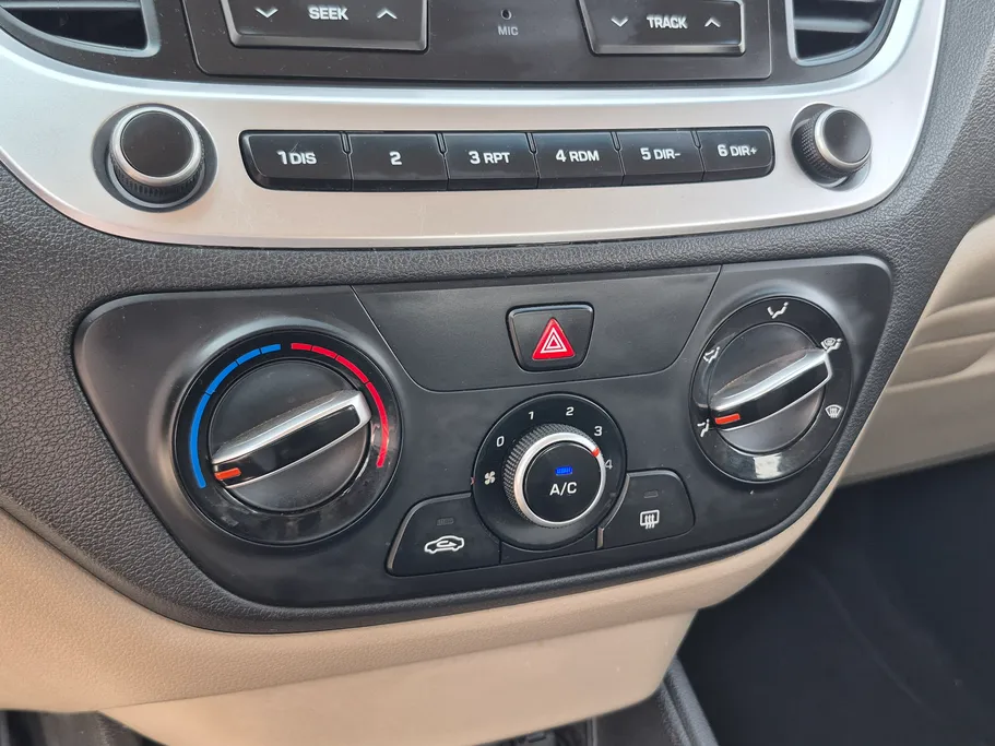 هيونداي اكسنت سمارت 2023 