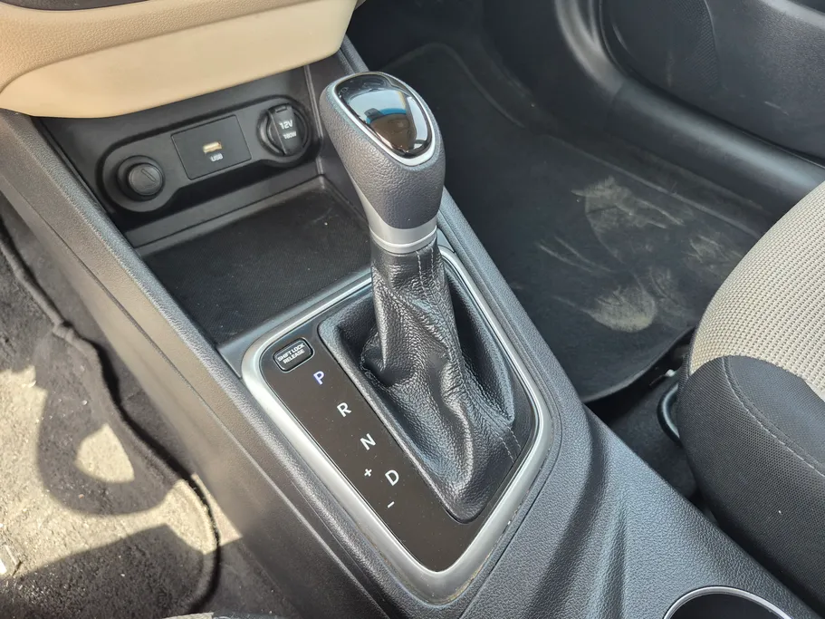 هيونداي اكسنت سمارت 2023 