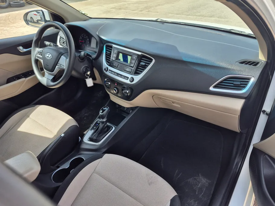 هيونداي اكسنت سمارت 2023 