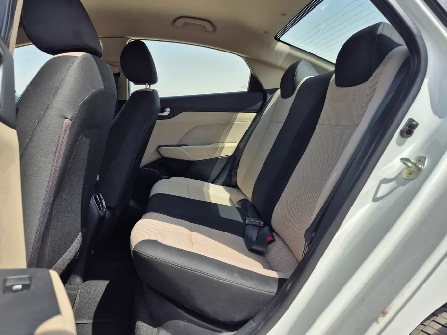 هيونداي اكسنت سمارت 2023 