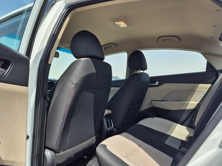 هيونداي اكسنت سمارت 2023 