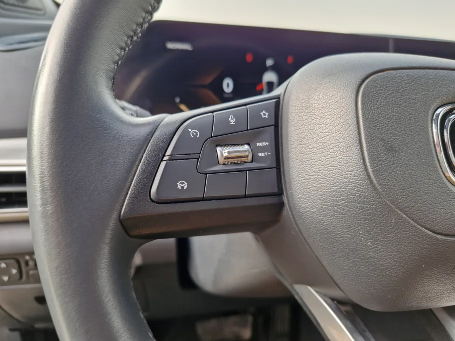 شانجان يوني تي Smart 2023 