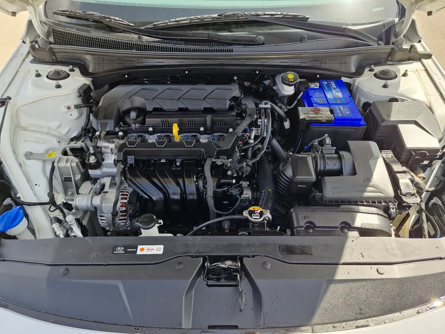 2023 Hyundai Elantra Smart 