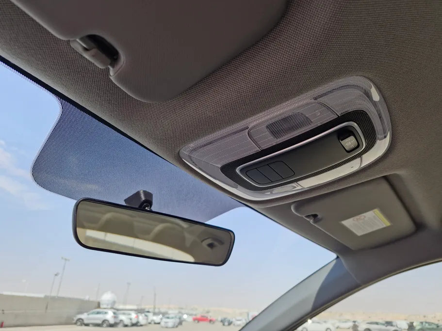 2023 Hyundai Elantra Smart 