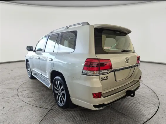 2019 Toyota Land Cruiser Grand Touring 