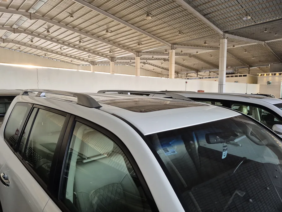 2019 Toyota Land Cruiser Grand Touring 