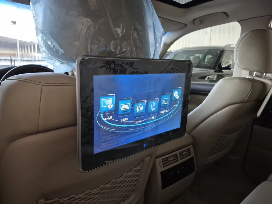 2019 Toyota Land Cruiser Grand Touring 