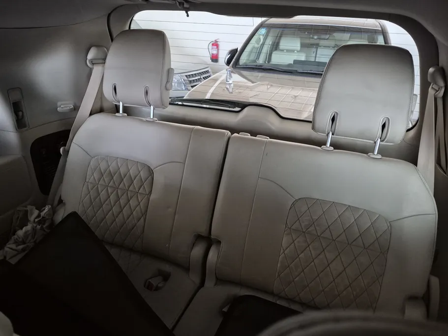 2019 Toyota Land Cruiser Grand Touring 