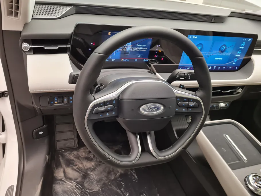 فورد تورس تيتانيوم الإصدار الجديد 2026 