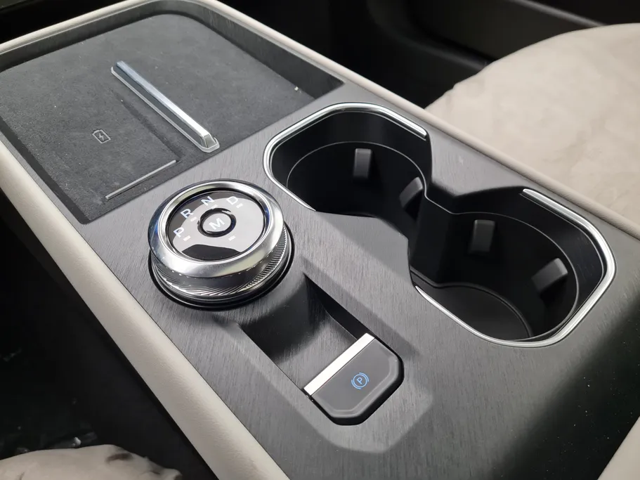 فورد تورس تيتانيوم الإصدار الجديد 2026 