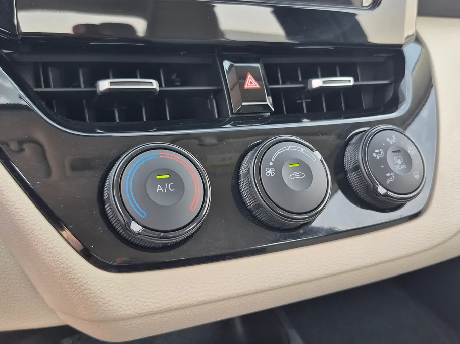 تويوتا كورولا XLI 2024 