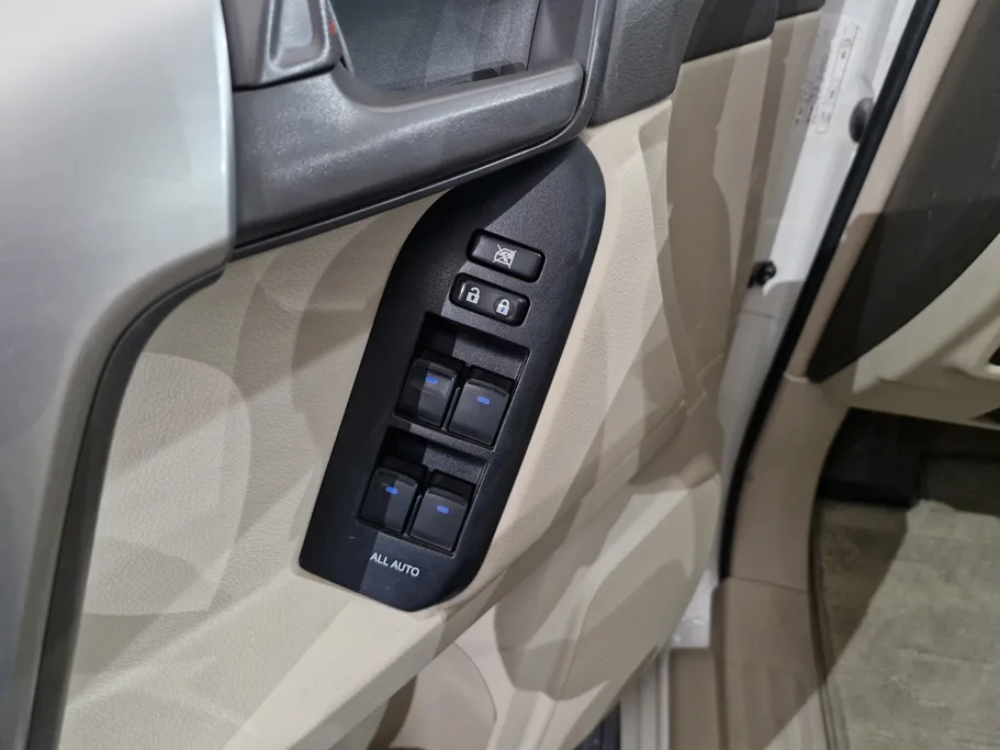 تويوتا برادو TXL 2022 