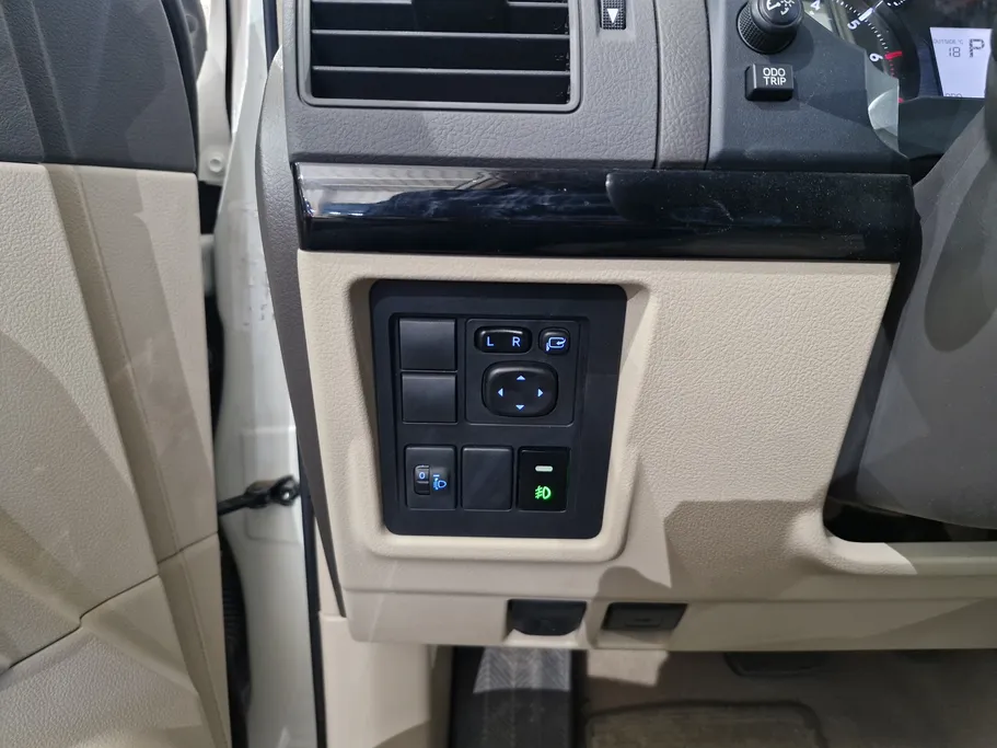 تويوتا برادو TXL 2022 