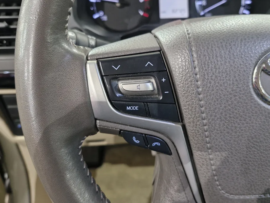 تويوتا برادو TXL 2022 