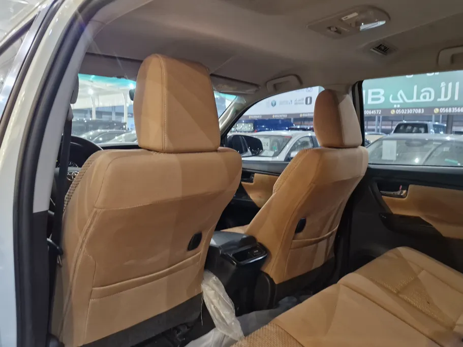 تويوتا فورتشنر GX 2025 