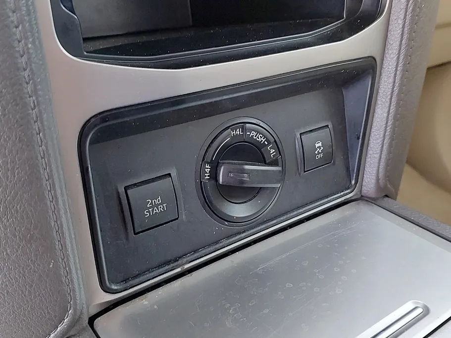 تويوتا برادو TXL 2023 