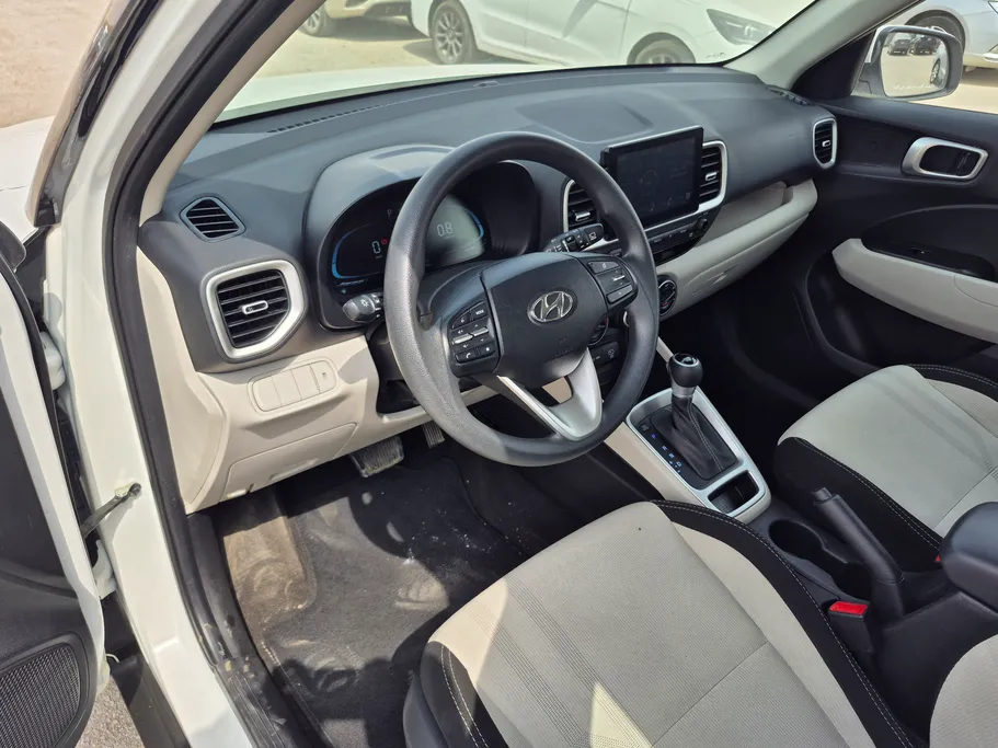 2024 Hyundai Venue Smart 
