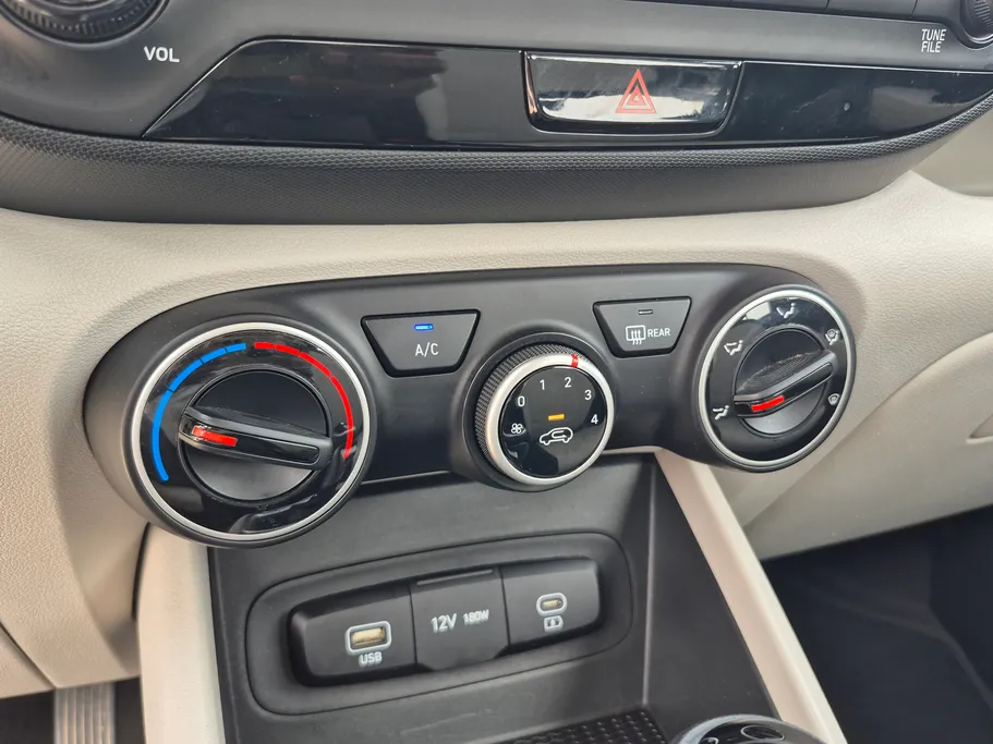 2024 Hyundai Venue Smart 