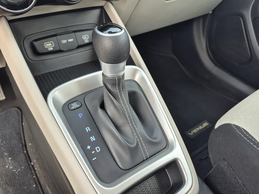 2024 Hyundai Venue Smart 