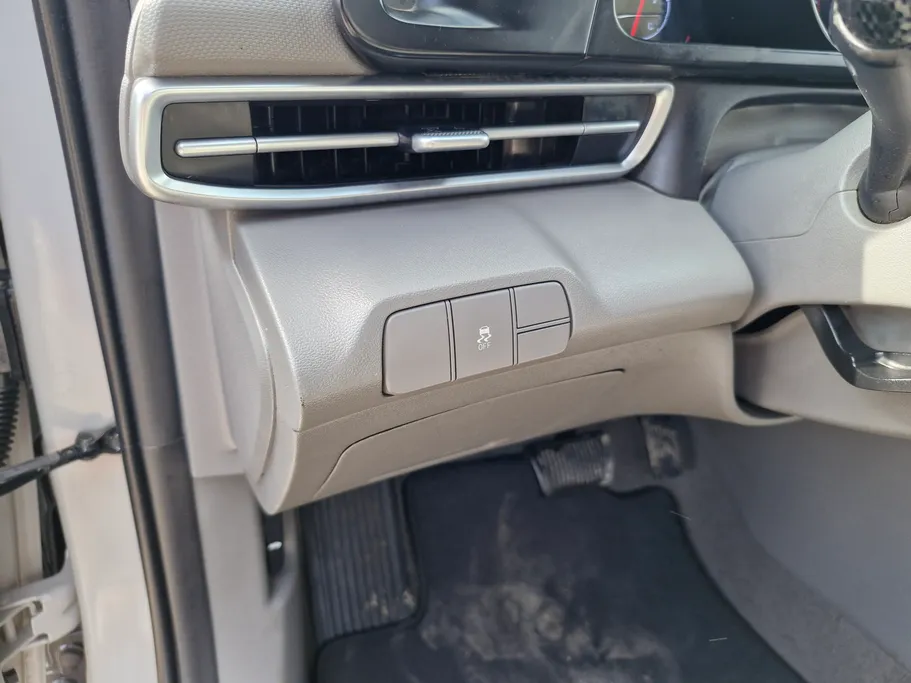 2023 Hyundai Elantra Fleet 