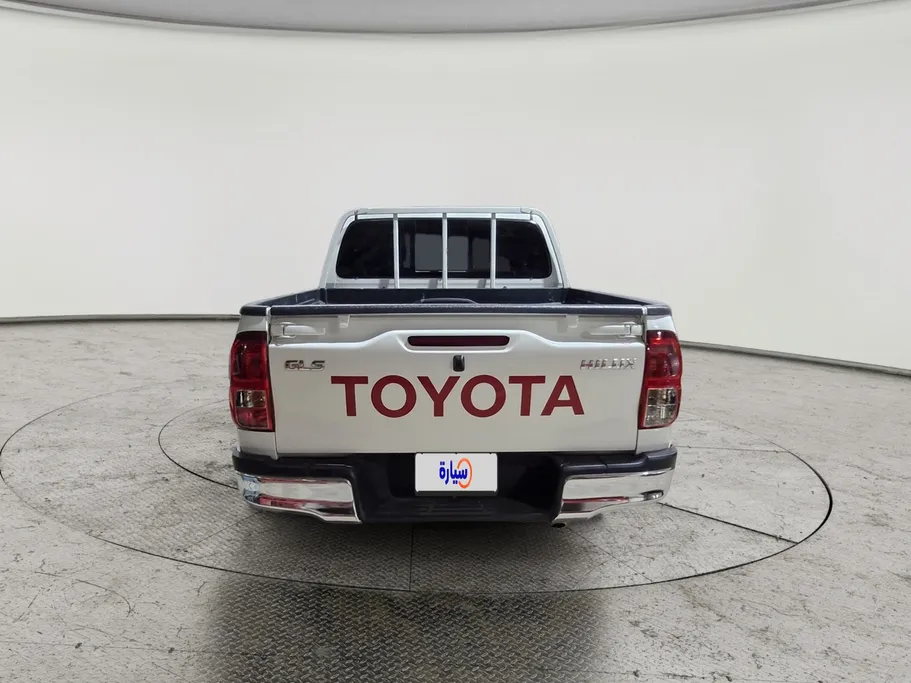 2025 Toyota Hilux GLS 