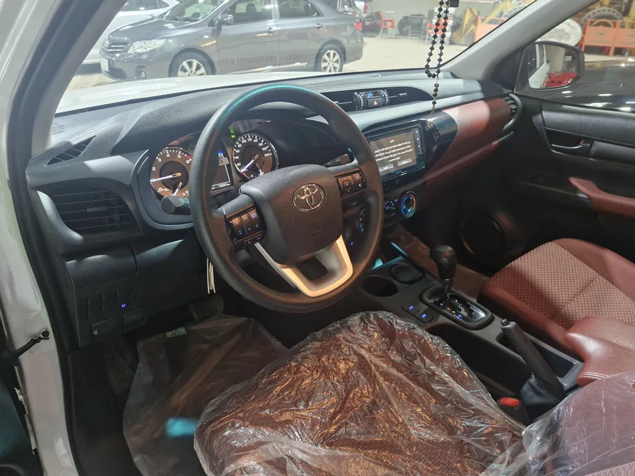 2025 Toyota Hilux GLS 