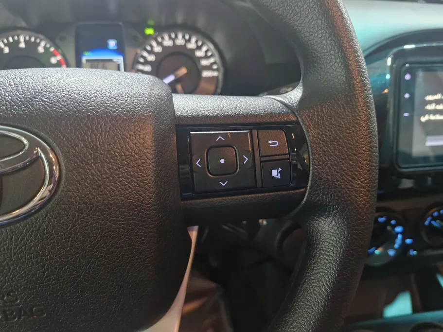 2025 Toyota Hilux GLS 