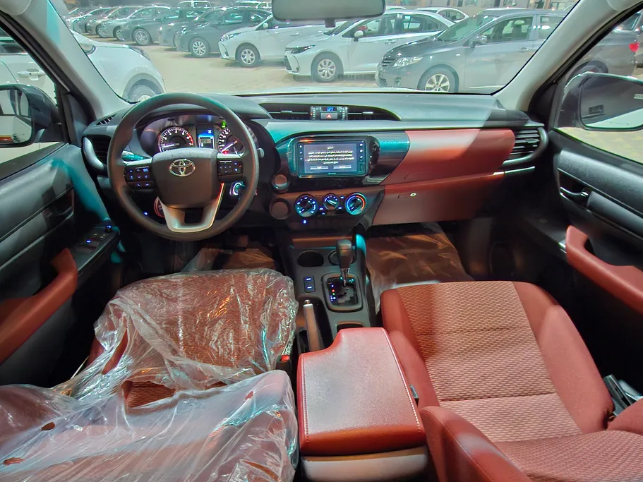 2025 Toyota Hilux GLS 