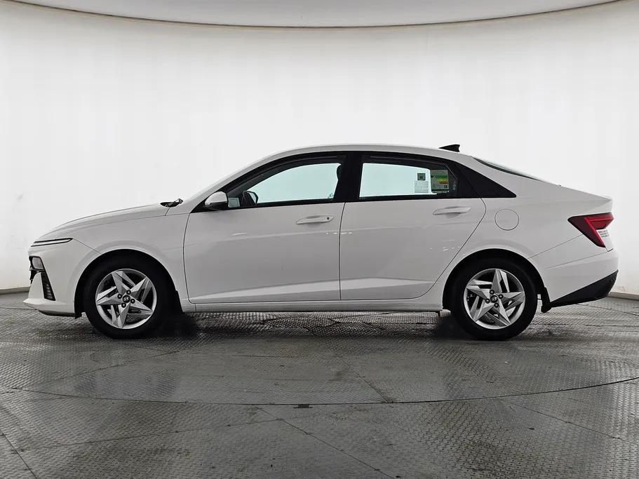 2024 Hyundai Accent Smart 