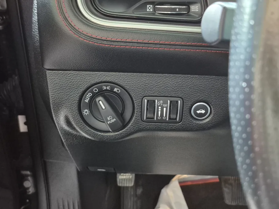 دودج تشالنجر RT 2022 