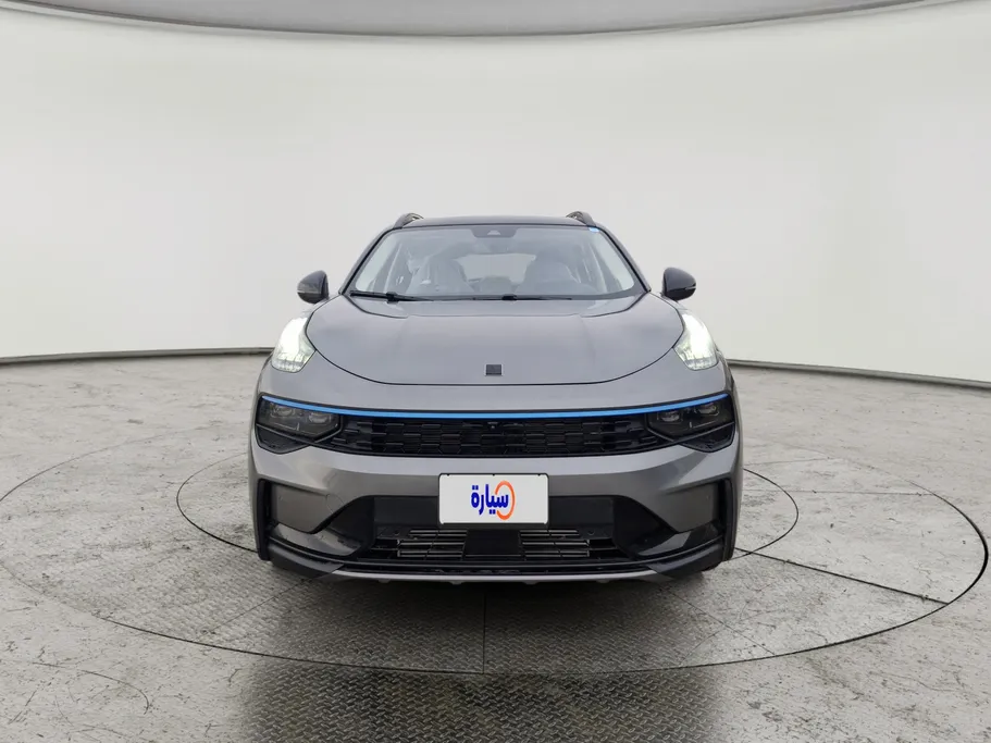 2024 Lynk and Co 01 Louder Pro 