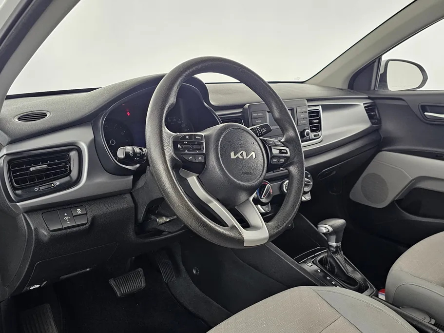 2022 Kia Rio LX 