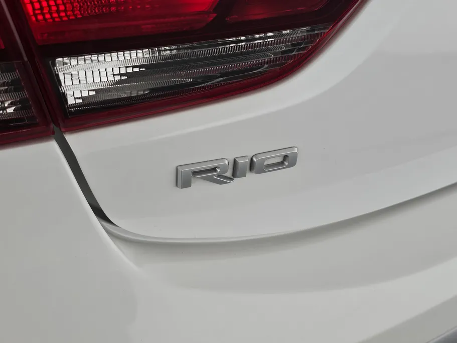 2022 Kia Rio LX 