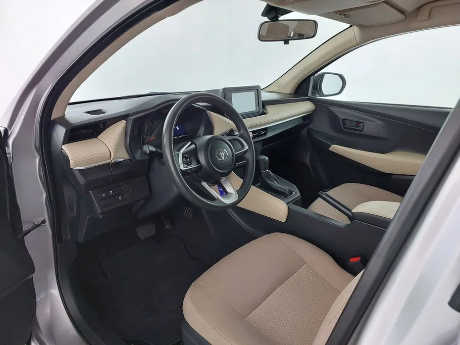 تويوتا يارس Y 2024 