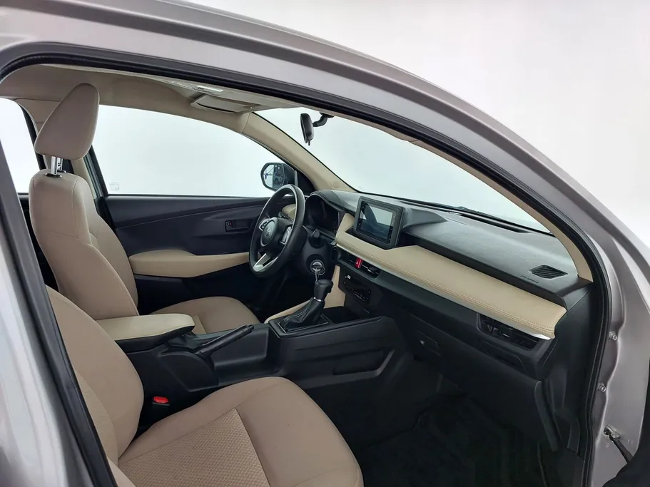 تويوتا يارس Y 2024 