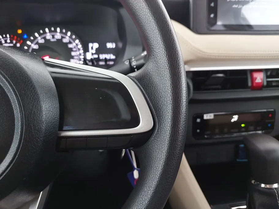 تويوتا يارس Y 2024 