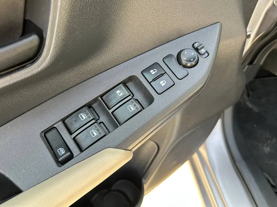 2024 Toyota Yaris  Y 