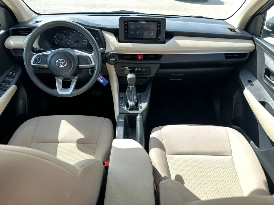 2024 Toyota Yaris  Y 