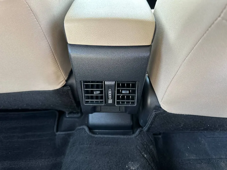 2024 Toyota Yaris  Y 