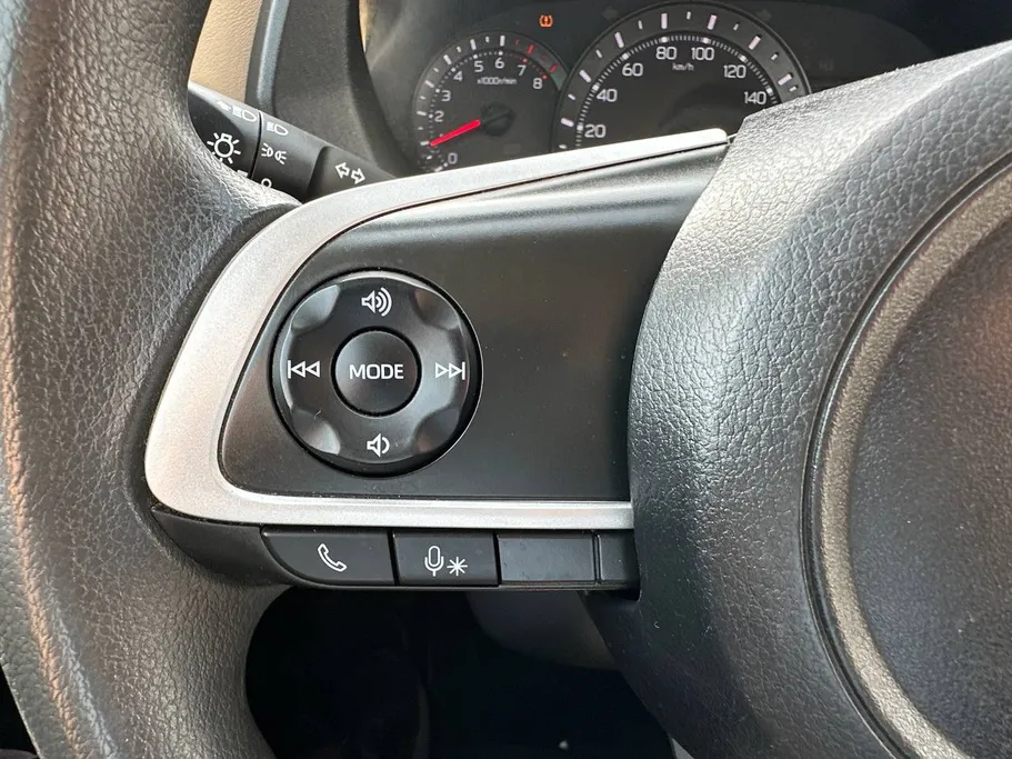 2024 Toyota Yaris  Y 