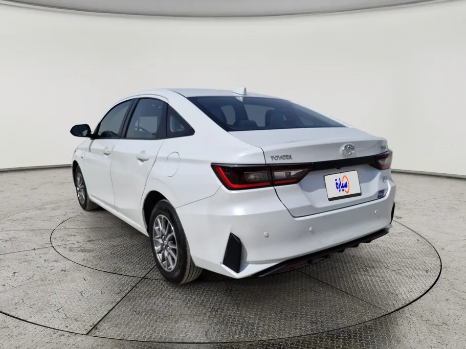 2023 Toyota Yaris  Y 