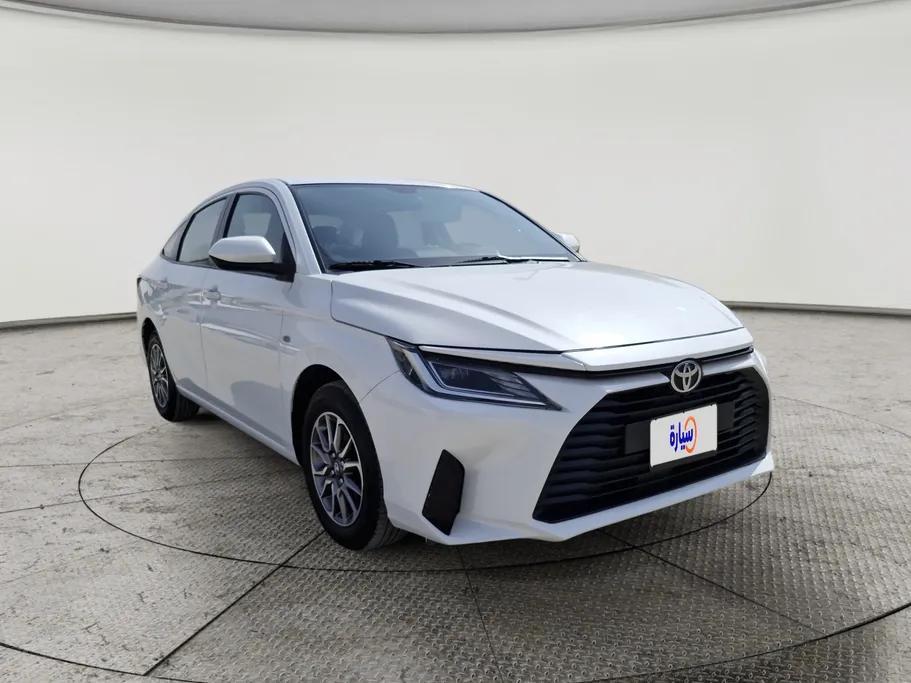 2023 Toyota Yaris  Y 