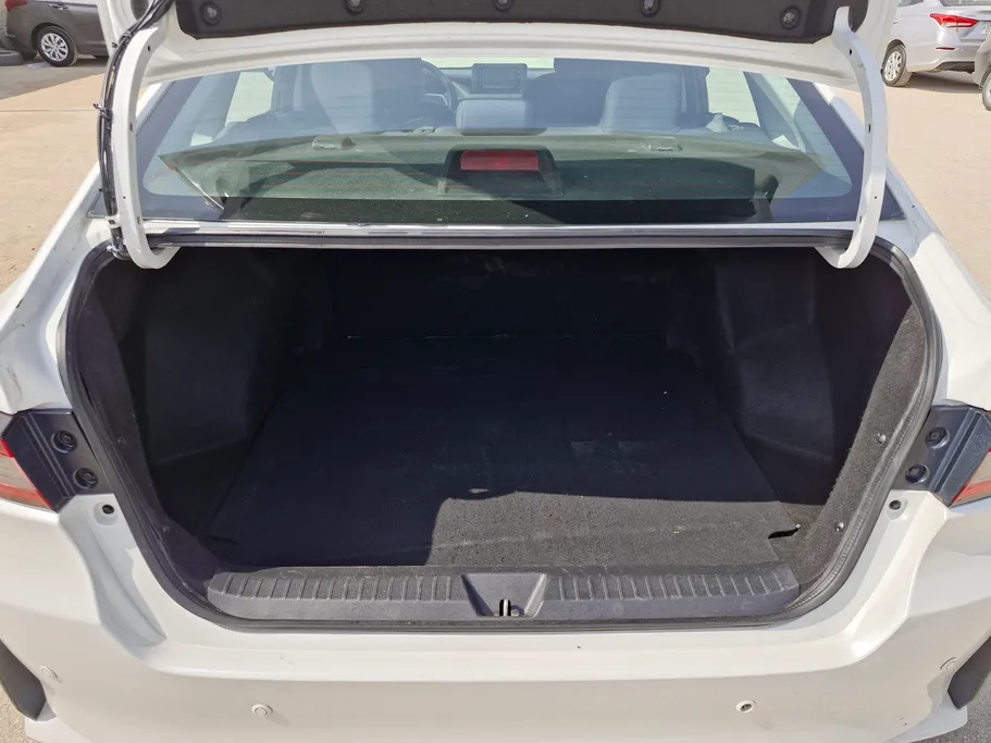 2023 Toyota Yaris  Y 