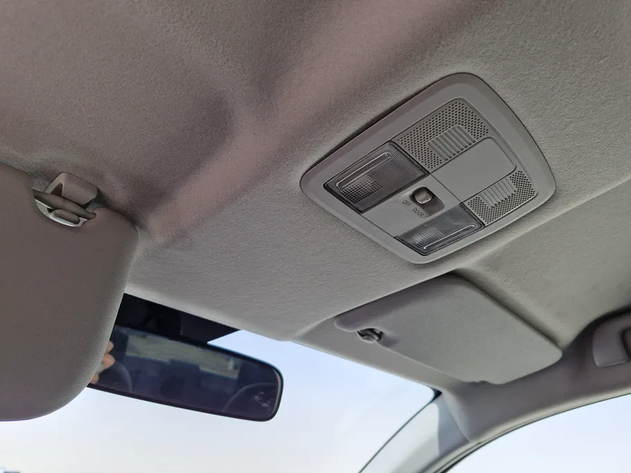 2023 Toyota Yaris  Y 